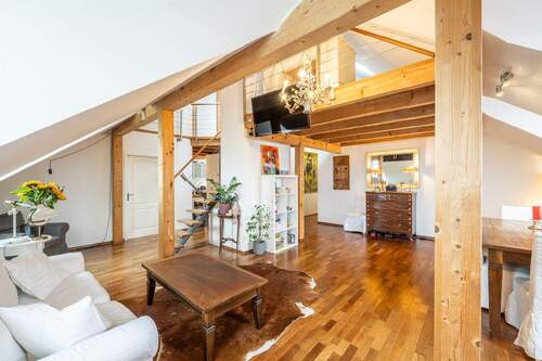 Wohnbereich - 3 Zimmer Etagenwohnung zum Kaufen in München