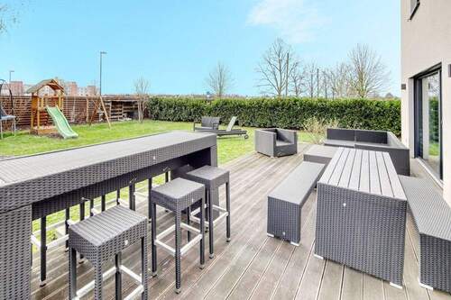 Terrassenaussicht - 7 Zimmer Einfamilienhaus zur Miete in Köln / Weiß