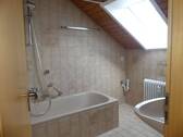 Badezimmer mit Dusche - 
