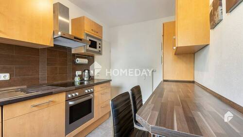 Küche 2 - Renovierte 3-Zimmer-Wohnung mit Balkon und Stellplatz (Erbpacht)