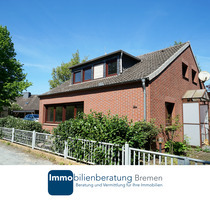 Einfamilienhaus mit viel Nutzfläche und zwei Garage - Bremen Burg-Grambke