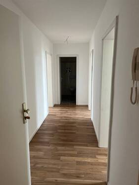 Flur (2.OG-rechts) - 