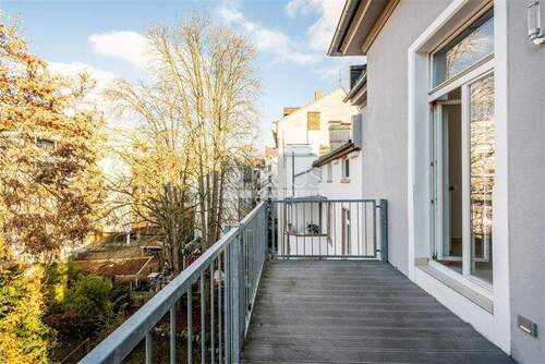 Balkon - 4 Zimmer Etagenwohnung in Frankfurt am Main