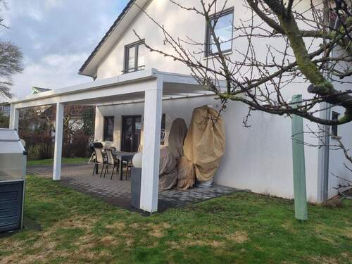 Hausansicht 2 - 8 Zimmer Mehrfamilienhaus, Wohnhaus zum Kaufen in Hannover