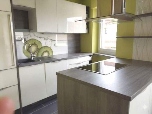 Gemini_Generated_Image_f7rc3vf7rc3vf7rc - 