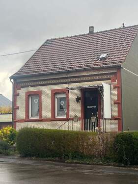Bild 1 - freistehendes renovierungsbedürftiges 1-Familienhaus in Wadgassen-Schaffhausen zu verkaufen
