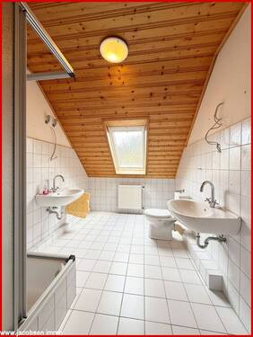 Badezimmer im Dach - 