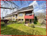 Süd-Ost-Ansicht, in versetzter Bauweise - 3 Zimmer Reihenendhaus in Schleswig
