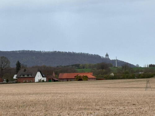 Blick auf Kaiser-Wilhelm Denjm - 8 Zimmer Mehrfamilienhaus, Wohnhaus zum Kaufen in Porta Westfalica