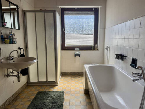 Badezimmer - EG - 