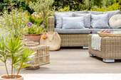 Terrasse - SINGLES AUFGEPASST! Jetzt fertig: Drei-seitig belichtete 2-Zimmer-Wohnung! Sie erhalten sogar noch den KfW-Zuschuss in Höhe von 26.250€!