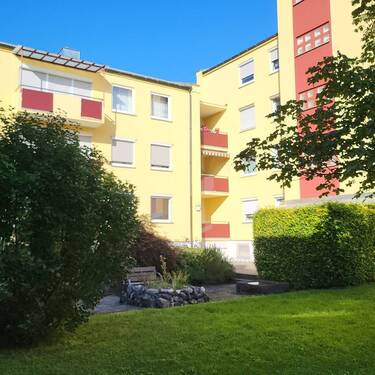 Hausrückseite, Innenhof - 3 Zimmer Etagenwohnung zum Kaufen in Bad Reichenhall