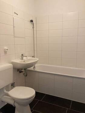 Badezimmer Musterbild - Etagenwohnung mit 69,60 m&sup2; in Erfurt zur Miete