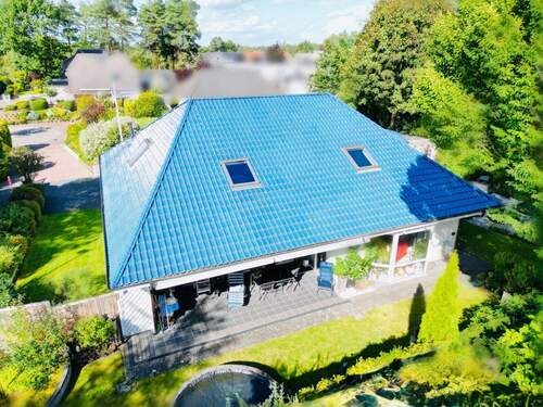 Luftbild - 6 Zimmer Einfamilienhaus in Hambühren