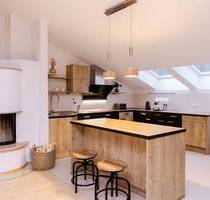 TOP MÖBLIERT: Traumhafte DG-Wohnung mit Dachterrasse, EBK und Balkon (Bergblick)! - Murnau am Staffelsee