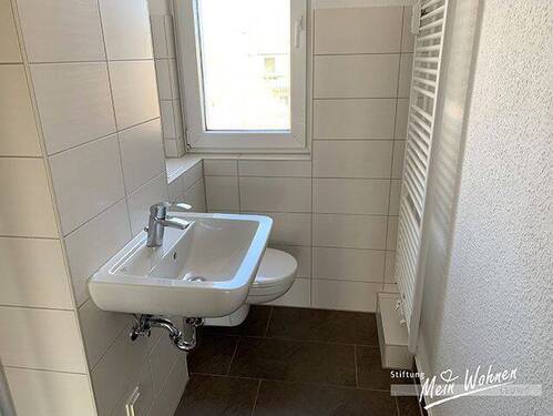 Bad mit Dusche - Etagenwohnung mit 76,20 m&sup2; in Bad Dürrenberg zur Miete