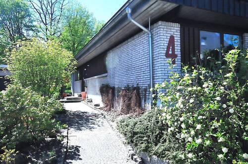 Eingangsbereich - Einfamilienhaus mit 217,90 m&sup2; in Hannover zum Kaufen
