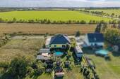 Bild 1 - KENSINGTON - Exklusiv - Massiver Bungalow mit Pool in ruhiger, idyllischer Lage
