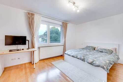 Zimmer - 2 Zimmer Etagenwohnung in München