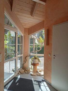 Lichtdurchfluteter Eingang - 