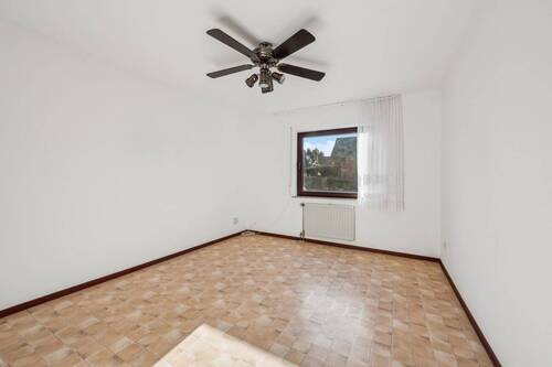 Schlafzimmer - 5 Zimmer Reihenmittelhaus zum Kaufen in Dormagen / Stürzelberg