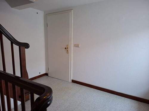 Treppenhausflur/Wohnungszugang - 2 Zimmer Etagenwohnung zur Miete in Aschersleben