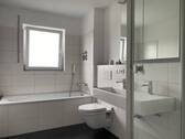 Bad - 3 Zimmer Etagenwohnung in Augsburg