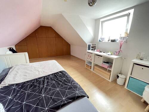 Schlafzimmer DG - 