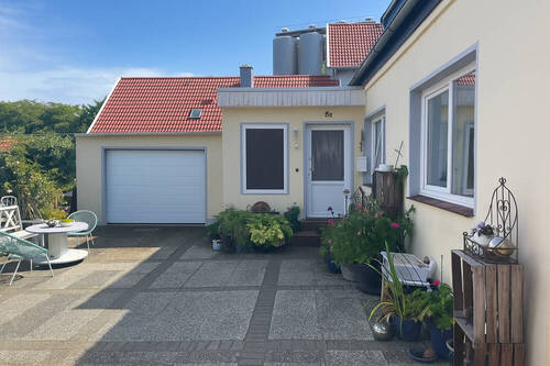 Eingang - 4 Zimmer Doppelhaushälfte in Jever