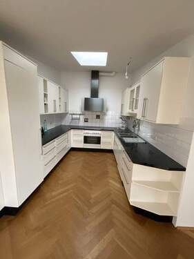 Bild 1 - Großzügige hochwertige 2 ZKB mit EBK im Zentrum von Fulda