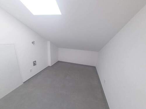 Hauswirtschaft neben EBK - 