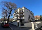 Hausansicht - ++ Moderne 1,5 Raum-Wohnung mit Einbauküche und großem Balkon ++