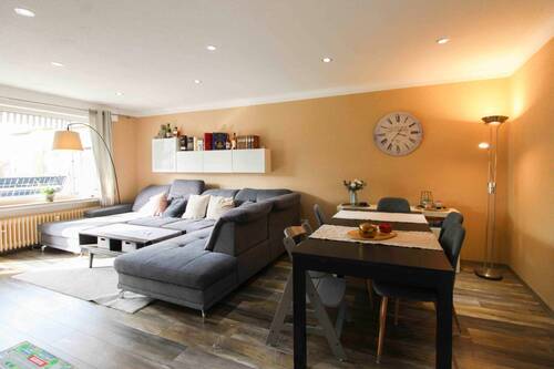 Wohn-/Esszimmer - 3 Zimmer Einfamilienhaus zum Kaufen in Detmold