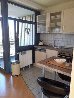 Blick Richtung Balkon - 2 Zimmer Etagenwohnung in Alsdorf