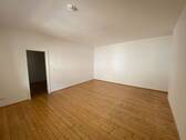 Wohnzimmer - 2 Zimmer Etagenwohnung zur Miete in Mainz