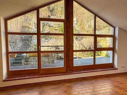 Zugang zum Garten 3. OG - Mehrfamilienhaus, Wohnhaus mit 312,00 m&sup2; in Burghausen zum Kaufen