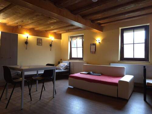 Wohn-/Schlafzimmer - 