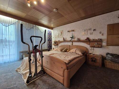 Schlafzimmer Hauptwohnung - 