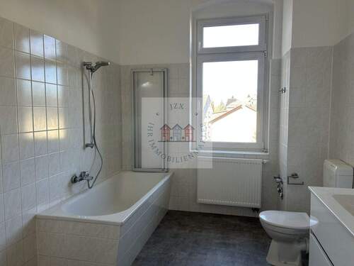 Bad - 3 Zimmer Etagenwohnung in Chemnitz