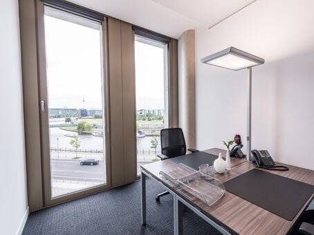 Bild 3 - Privatbüro für eine Person in Berlin Am Kanzleramt