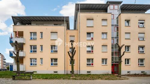 Außenansicht 4 - Etagenwohnung mit 74,30 m² in Freital zum Kaufen