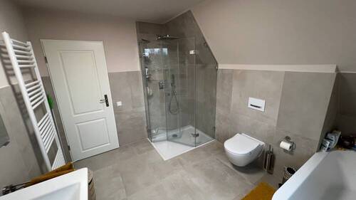 Badezimmer DG - 