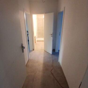 Diele 2. OG/3.OG - Etagenwohnung mit 48,00 m&sup2; in Mönchengladbach zur Miete