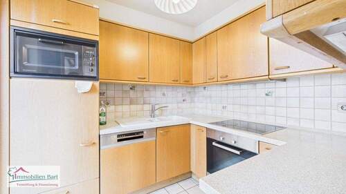 EG - Küche mit Einbauküche - 