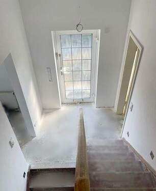 Blick in die Diele - Reihenendhaus mit 110,00 m&sup2; in Neuss zum Kaufen