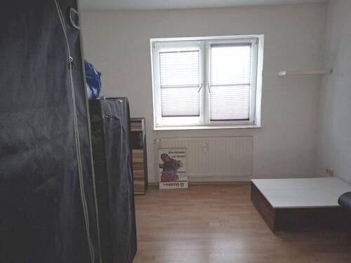 Kinder- oder Arbeitszimmer - 