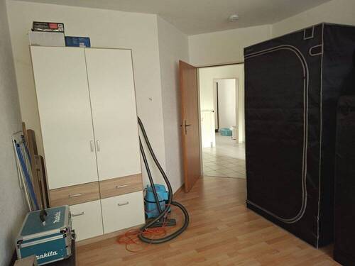Kinder- oder Arbeitszimmer - 