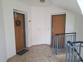 Treppenhaus - Etagenwohnung mit 72,90 m&sup2; in Schortens zur Miete