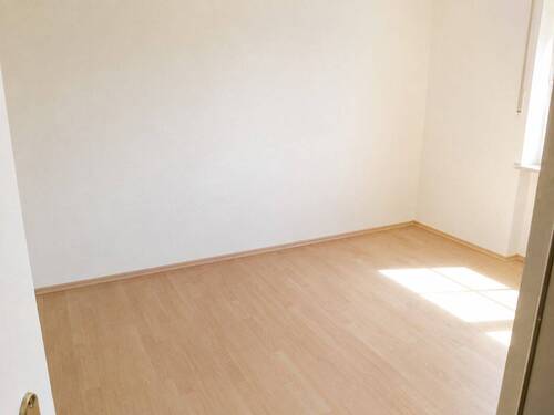 Schlafzimmer unmöbliert - 