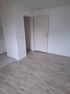 PHOTO-2025-10-14-20-25-46-1 - 2 Zimmer Etagenwohnung zur Miete in Essen
